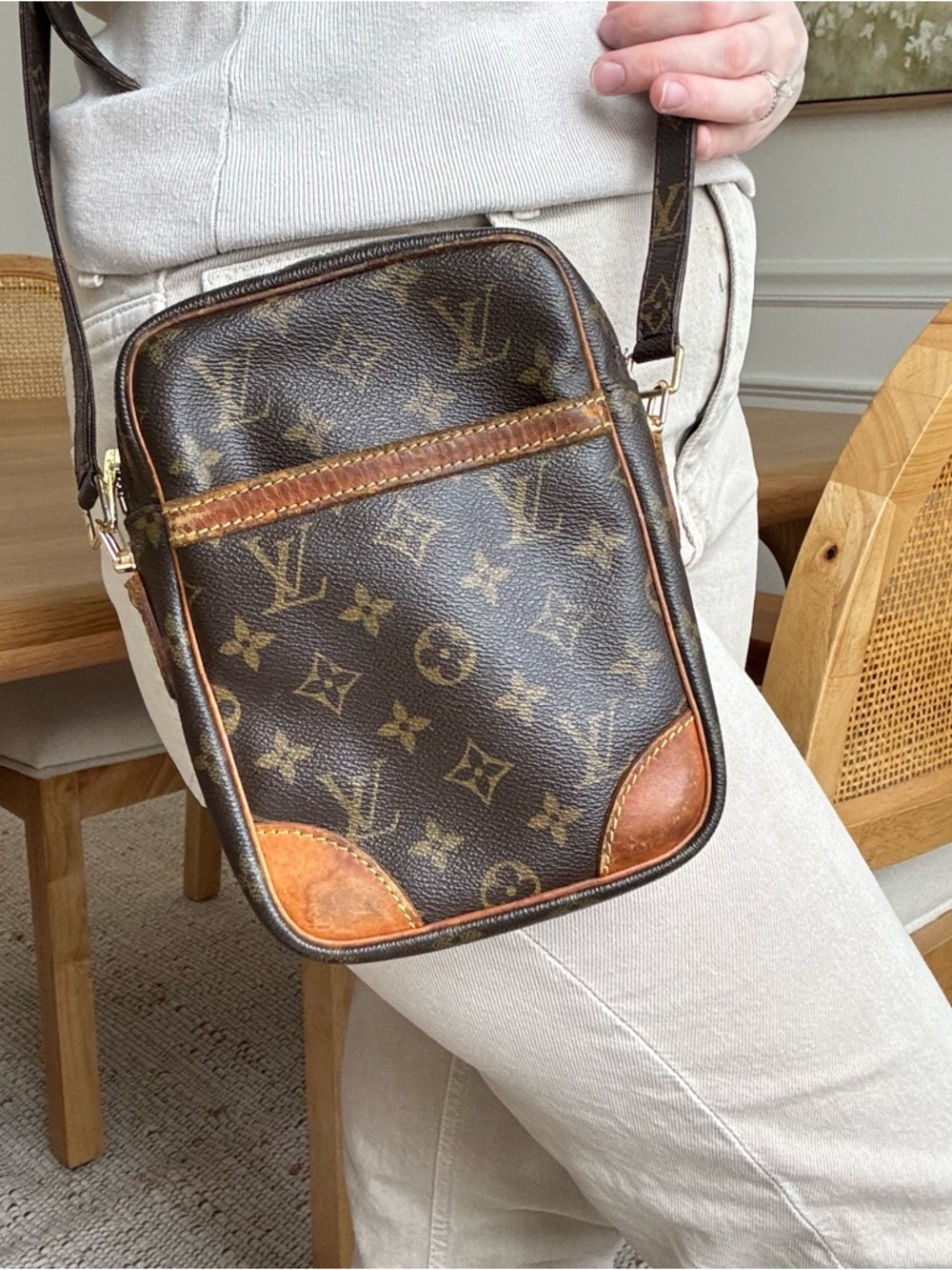 ✅AUTH✅LOUIS VUITTON DANUBE CROSSBODY BAG - Picture 12 of 13